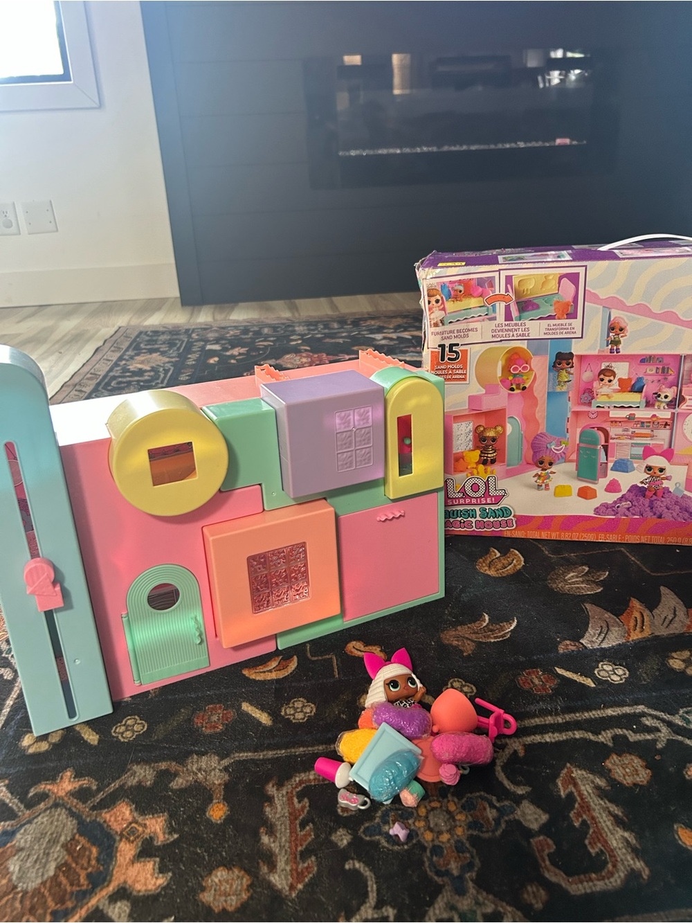 L.O.L. Surprise! Squish Sand Magic House